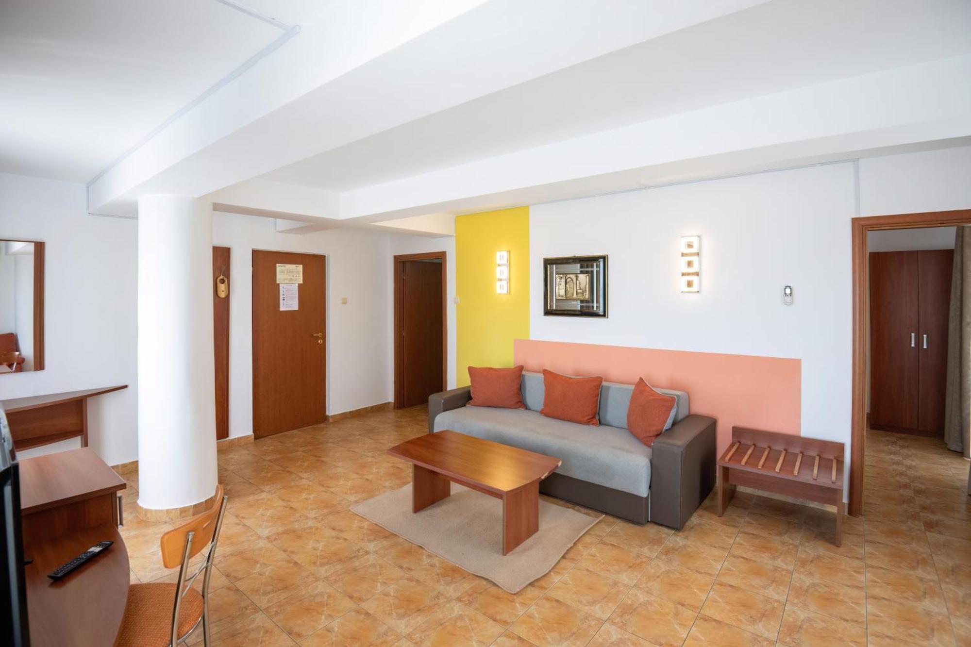 Complex Modern All Inclusive 마마이아 외부 사진