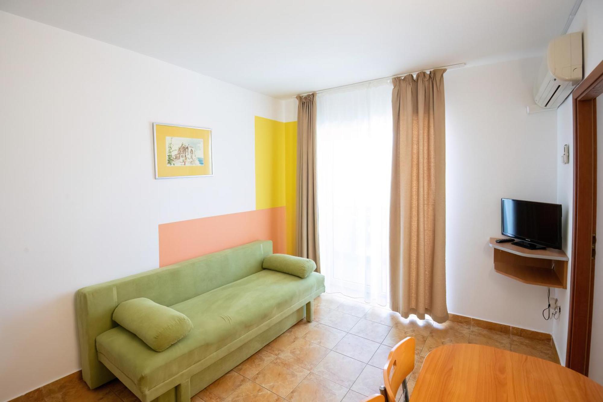 Complex Modern All Inclusive 마마이아 외부 사진