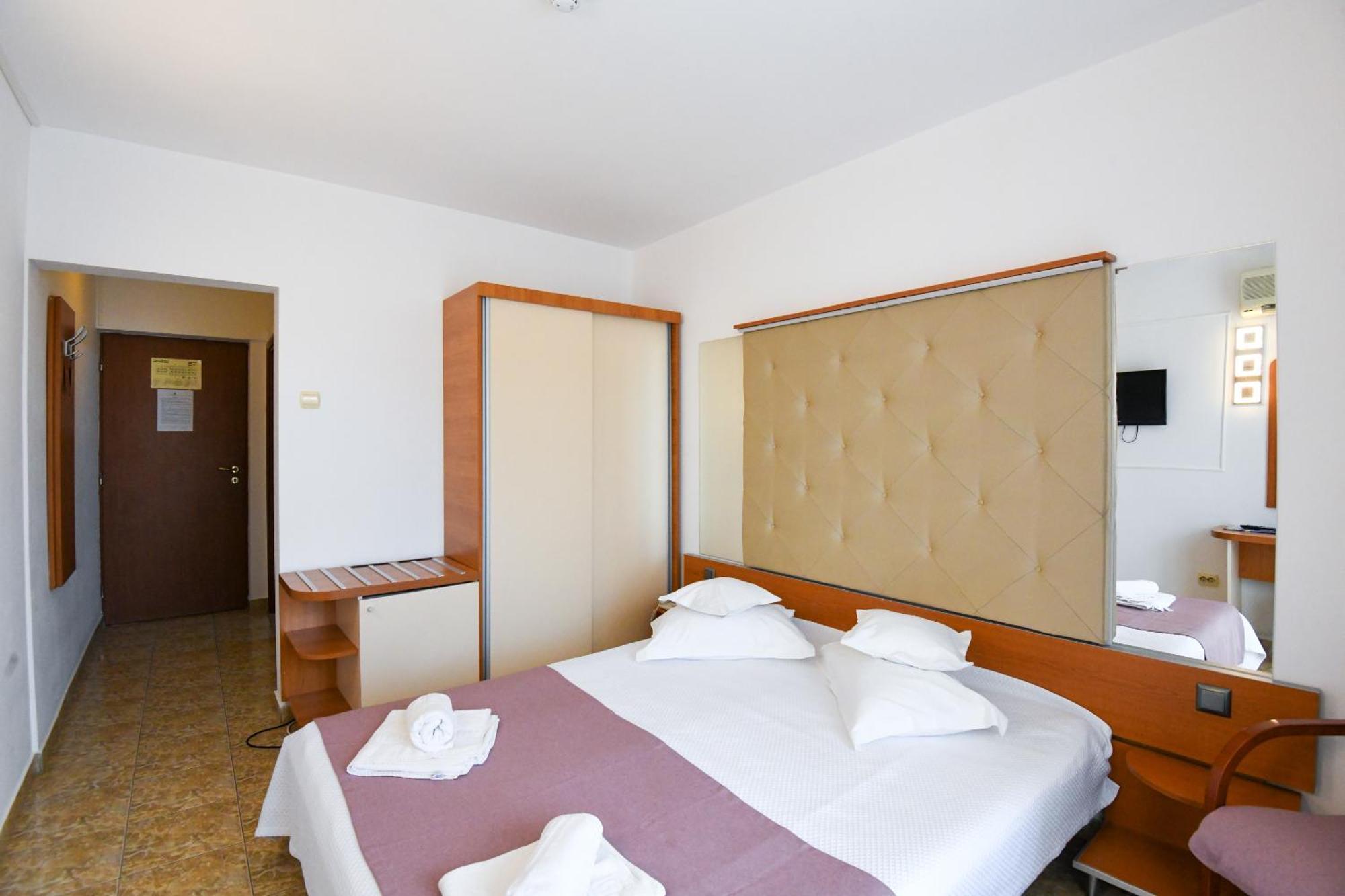 Complex Modern All Inclusive 마마이아 외부 사진