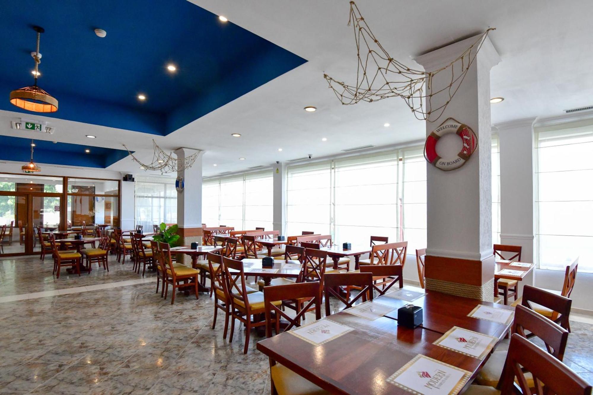Complex Modern All Inclusive 마마이아 외부 사진